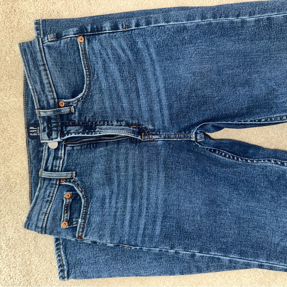 GAP Women’s Cigarette High Rise Jeans